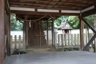 葛城神社の本殿