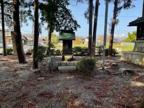 中嶋神社の{uncategorized: "未分類", other: "その他", undefined: "問題あり", building: "その他建物", grave: "お墓", sacred_gate: "鳥居", guardian: "狛犬", statue: "像", buddha: "仏像", history: "歴史", nature: "自然", garden: "庭園", animal: "動物", pagoda: "塔", temizu: "手水舎", mountain_gate: "山門・神門", sanctuary: "本殿・本堂", subordinate: "末社・摂社", art: "芸術", scenery: "景色", jizo: "地蔵", ema: "絵馬", goshuin: "御朱印", omikuji: "おみくじ", items: "授与品その他", amulet: "お守り", goshuincho: "御朱印帳", eats: "食事", festival: "お祭り", votive_dance: "神楽", shichigosan: "七五三参", wedding: "結婚式", experience: "体験その他", initially: "初詣", around: "周辺", anti_infection: "感染症対策"}
