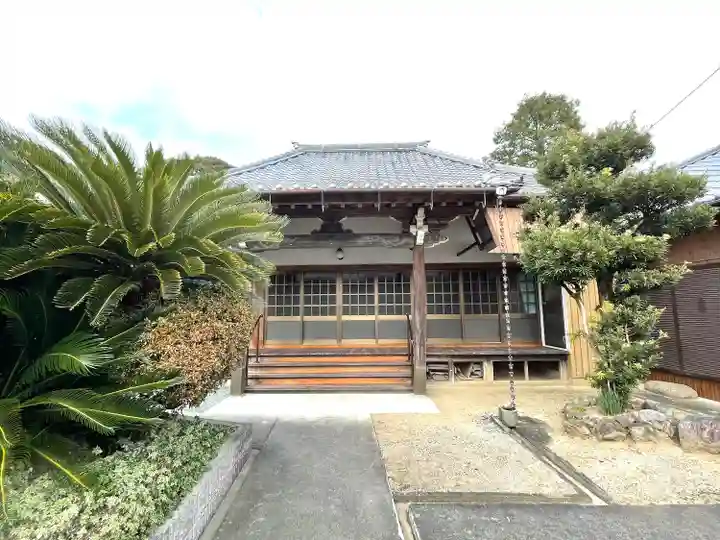 常楽寺の本殿・本堂