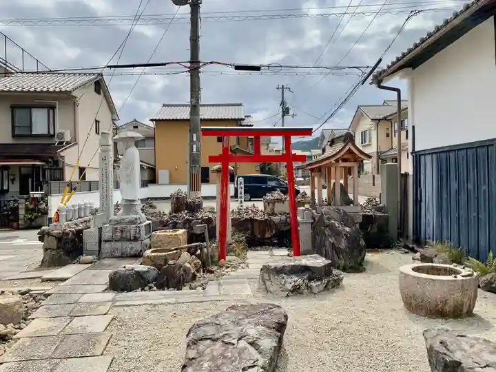 亀峰山平成院の末社・摂社