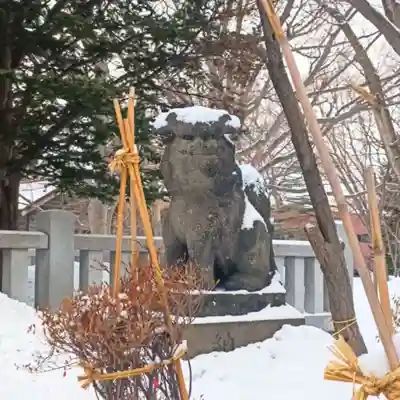 彌彦神社　(伊夜日子神社)の狛犬