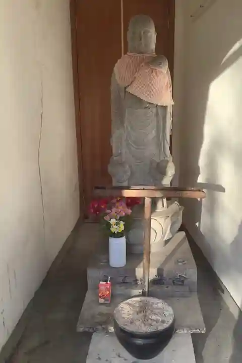 水薬師寺の地蔵