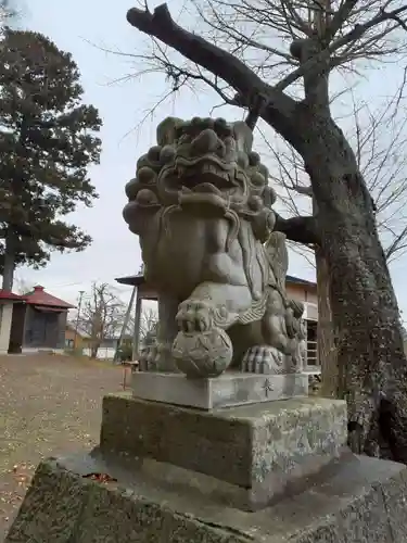 木間塚神明社の狛犬