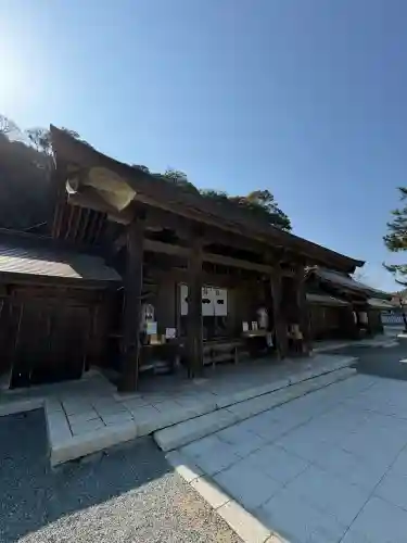 佐太神社の{uncategorized: "未分類", other: "その他", undefined: "問題あり", building: "その他建物", grave: "お墓", sacred_gate: "鳥居", guardian: "狛犬", statue: "像", buddha: "仏像", history: "歴史", nature: "自然", garden: "庭園", animal: "動物", pagoda: "塔", temizu: "手水舎", mountain_gate: "山門・神門", sanctuary: "本殿・本堂", subordinate: "末社・摂社", art: "芸術", scenery: "景色", jizo: "地蔵", ema: "絵馬", goshuin: "御朱印", omikuji: "おみくじ", items: "授与品その他", amulet: "お守り", goshuincho: "御朱印帳", eats: "食事", festival: "お祭り", votive_dance: "神楽", shichigosan: "七五三参", wedding: "結婚式", experience: "体験その他", initially: "初詣", around: "周辺", anti_infection: "感染症対策"}