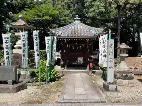 手力雄神社の末社