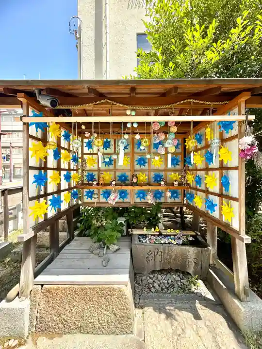 多賀神社の{uncategorized: "未分類", other: "その他", undefined: "問題あり", building: "その他建物", grave: "お墓", sacred_gate: "鳥居", guardian: "狛犬", statue: "像", buddha: "仏像", history: "歴史", nature: "自然", garden: "庭園", animal: "動物", pagoda: "塔", temizu: "手水舎", mountain_gate: "山門・神門", sanctuary: "本殿・本堂", subordinate: "末社・摂社", art: "芸術", scenery: "景色", jizo: "地蔵", ema: "絵馬", goshuin: "御朱印", omikuji: "おみくじ", items: "授与品その他", amulet: "お守り", goshuincho: "御朱印帳", eats: "食事", festival: "お祭り", votive_dance: "神楽", shichigosan: "七五三参", wedding: "結婚式", experience: "体験その他", initially: "初詣", around: "周辺", anti_infection: "感染症対策"}