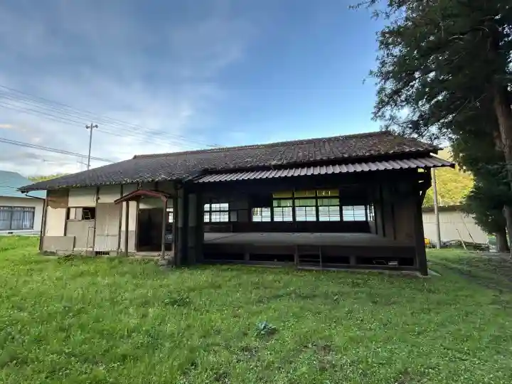 野平神社の{uncategorized: "未分類", other: "その他", undefined: "問題あり", building: "その他建物", grave: "お墓", sacred_gate: "鳥居", guardian: "狛犬", statue: "像", buddha: "仏像", history: "歴史", nature: "自然", garden: "庭園", animal: "動物", pagoda: "塔", temizu: "手水舎", mountain_gate: "山門・神門", sanctuary: "本殿・本堂", subordinate: "末社・摂社", art: "芸術", scenery: "景色", jizo: "地蔵", ema: "絵馬", goshuin: "御朱印", omikuji: "おみくじ", items: "授与品その他", amulet: "お守り", goshuincho: "御朱印帳", eats: "食事", festival: "お祭り", votive_dance: "神楽", shichigosan: "七五三参", wedding: "結婚式", experience: "体験その他", initially: "初詣", around: "周辺", anti_infection: "感染症対策"}