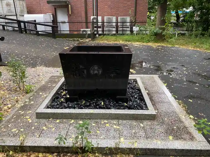 市守大鳥神社の手水舎