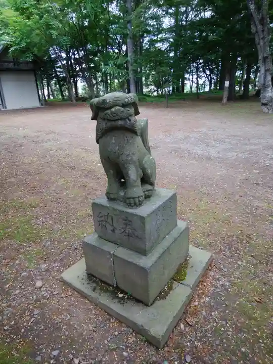 北広島市総鎮守 廣島神社の狛犬