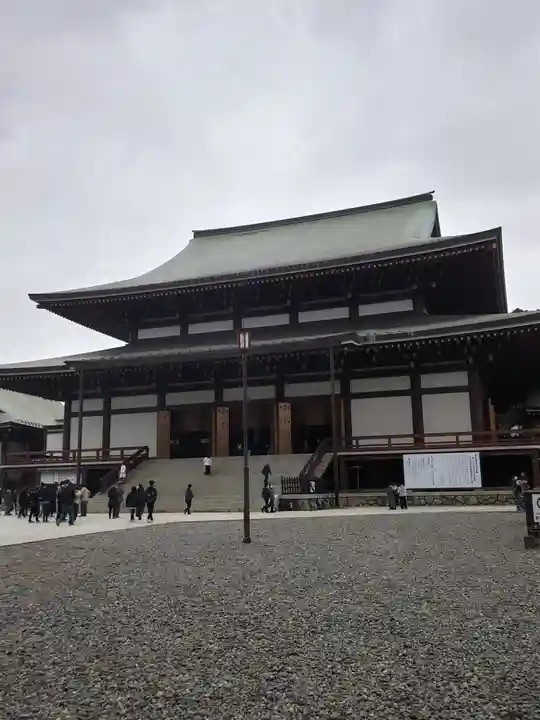成田山新勝寺の本殿・本堂