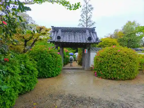 大御堂寺（野間大坊）の山門