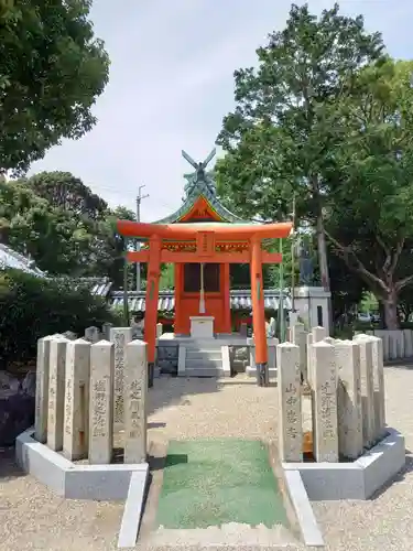 多治速比売神社の末社