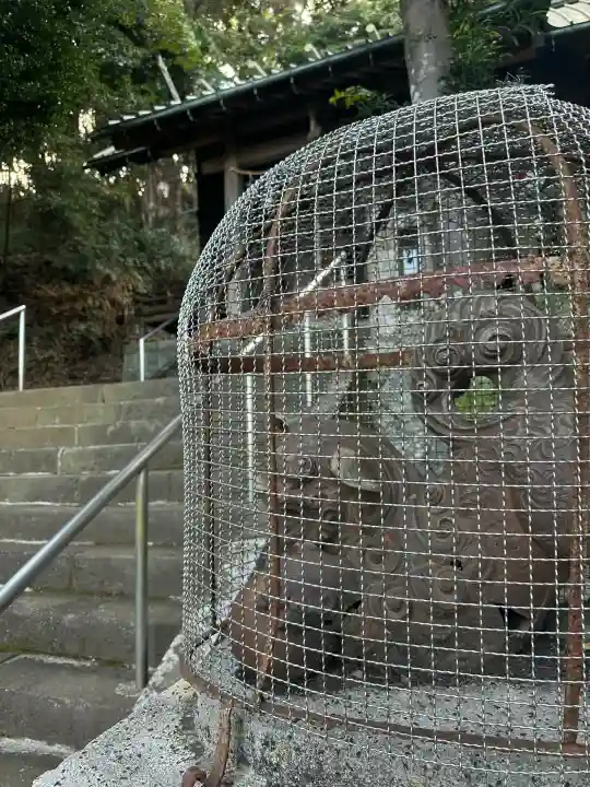 紀伊神社の{uncategorized: "未分類", other: "その他", undefined: "問題あり", building: "その他建物", grave: "お墓", sacred_gate: "鳥居", guardian: "狛犬", statue: "像", buddha: "仏像", history: "歴史", nature: "自然", garden: "庭園", animal: "動物", pagoda: "塔", temizu: "手水舎", mountain_gate: "山門・神門", sanctuary: "本殿・本堂", subordinate: "末社・摂社", art: "芸術", scenery: "景色", jizo: "地蔵", ema: "絵馬", goshuin: "御朱印", omikuji: "おみくじ", items: "授与品その他", amulet: "お守り", goshuincho: "御朱印帳", eats: "食事", festival: "お祭り", votive_dance: "神楽", shichigosan: "七五三参", wedding: "結婚式", experience: "体験その他", initially: "初詣", around: "周辺", anti_infection: "感染症対策"}