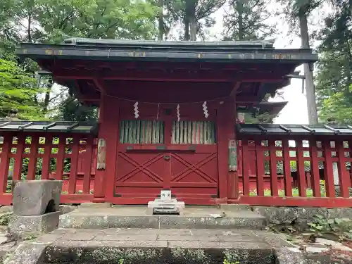 本宮神社（日光二荒山神社別宮）の{uncategorized: "未分類", other: "その他", undefined: "問題あり", building: "その他建物", grave: "お墓", sacred_gate: "鳥居", guardian: "狛犬", statue: "像", buddha: "仏像", history: "歴史", nature: "自然", garden: "庭園", animal: "動物", pagoda: "塔", temizu: "手水舎", mountain_gate: "山門・神門", sanctuary: "本殿・本堂", subordinate: "末社・摂社", art: "芸術", scenery: "景色", jizo: "地蔵", ema: "絵馬", goshuin: "御朱印", omikuji: "おみくじ", items: "授与品その他", amulet: "お守り", goshuincho: "御朱印帳", eats: "食事", festival: "お祭り", votive_dance: "神楽", shichigosan: "七五三参", wedding: "結婚式", experience: "体験その他", initially: "初詣", around: "周辺", anti_infection: "感染症対策"}