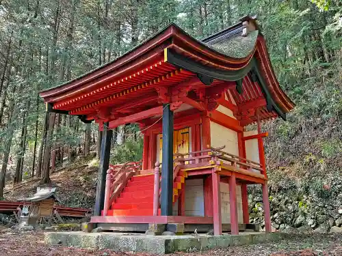 天神社の本殿