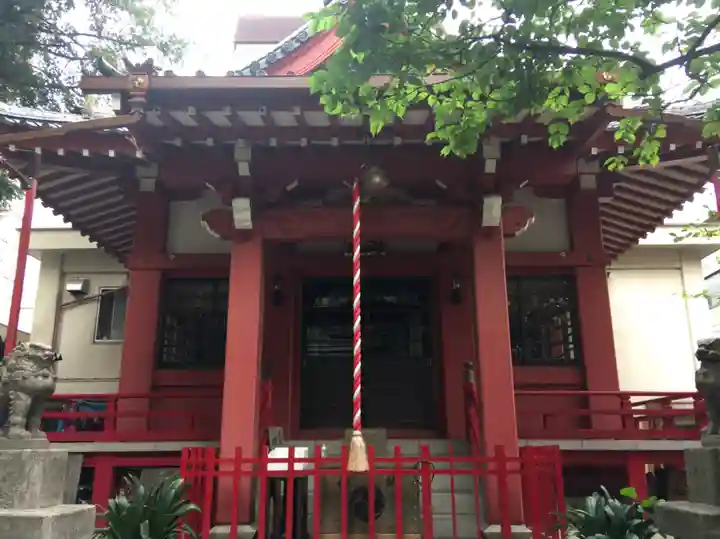 八幡神社の本殿・本堂
