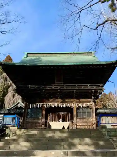 仙台東照宮の{uncategorized: "未分類", other: "その他", undefined: "問題あり", building: "その他建物", grave: "お墓", sacred_gate: "鳥居", guardian: "狛犬", statue: "像", buddha: "仏像", history: "歴史", nature: "自然", garden: "庭園", animal: "動物", pagoda: "塔", temizu: "手水舎", mountain_gate: "山門・神門", sanctuary: "本殿・本堂", subordinate: "末社・摂社", art: "芸術", scenery: "景色", jizo: "地蔵", ema: "絵馬", goshuin: "御朱印", omikuji: "おみくじ", items: "授与品その他", amulet: "お守り", goshuincho: "御朱印帳", eats: "食事", festival: "お祭り", votive_dance: "神楽", shichigosan: "七五三参", wedding: "結婚式", experience: "体験その他", initially: "初詣", around: "周辺", anti_infection: "感染症対策"}