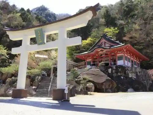 夫婦木神社姫の宮の{uncategorized: "未分類", other: "その他", undefined: "問題あり", building: "その他建物", grave: "お墓", sacred_gate: "鳥居", guardian: "狛犬", statue: "像", buddha: "仏像", history: "歴史", nature: "自然", garden: "庭園", animal: "動物", pagoda: "塔", temizu: "手水舎", mountain_gate: "山門・神門", sanctuary: "本殿・本堂", subordinate: "末社・摂社", art: "芸術", scenery: "景色", jizo: "地蔵", ema: "絵馬", goshuin: "御朱印", omikuji: "おみくじ", items: "授与品その他", amulet: "お守り", goshuincho: "御朱印帳", eats: "食事", festival: "お祭り", votive_dance: "神楽", shichigosan: "七五三参", wedding: "結婚式", experience: "体験その他", initially: "初詣", around: "周辺", anti_infection: "感染症対策"}
