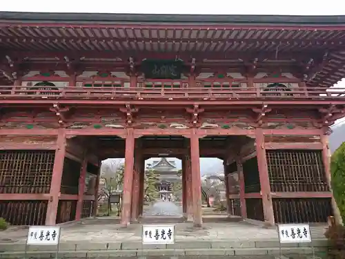 甲斐善光寺の山門