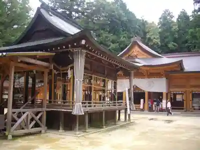 穂高神社本宮の本殿・本堂