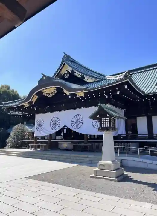靖國神社の{uncategorized: "未分類", other: "その他", undefined: "問題あり", building: "その他建物", grave: "お墓", sacred_gate: "鳥居", guardian: "狛犬", statue: "像", buddha: "仏像", history: "歴史", nature: "自然", garden: "庭園", animal: "動物", pagoda: "塔", temizu: "手水舎", mountain_gate: "山門・神門", sanctuary: "本殿・本堂", subordinate: "末社・摂社", art: "芸術", scenery: "景色", jizo: "地蔵", ema: "絵馬", goshuin: "御朱印", omikuji: "おみくじ", items: "授与品その他", amulet: "お守り", goshuincho: "御朱印帳", eats: "食事", festival: "お祭り", votive_dance: "神楽", shichigosan: "七五三参", wedding: "結婚式", experience: "体験その他", initially: "初詣", around: "周辺", anti_infection: "感染症対策"}