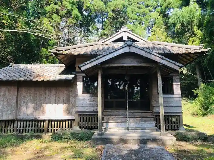 南神社の本殿・本堂