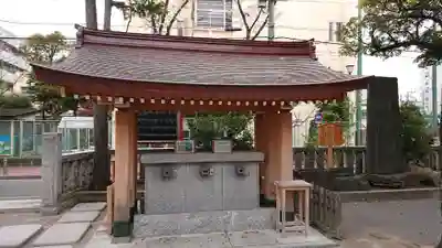 お三の宮日枝神社の手水舎