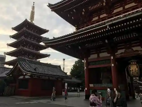 浅草寺の塔