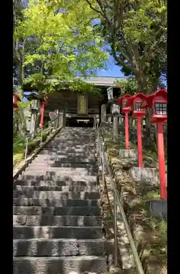 熊野皇大神社の{uncategorized: "未分類", other: "その他", undefined: "問題あり", building: "その他建物", grave: "お墓", sacred_gate: "鳥居", guardian: "狛犬", statue: "像", buddha: "仏像", history: "歴史", nature: "自然", garden: "庭園", animal: "動物", pagoda: "塔", temizu: "手水舎", mountain_gate: "山門・神門", sanctuary: "本殿・本堂", subordinate: "末社・摂社", art: "芸術", scenery: "景色", jizo: "地蔵", ema: "絵馬", goshuin: "御朱印", omikuji: "おみくじ", items: "授与品その他", amulet: "お守り", goshuincho: "御朱印帳", eats: "食事", festival: "お祭り", votive_dance: "神楽", shichigosan: "七五三参", wedding: "結婚式", experience: "体験その他", initially: "初詣", around: "周辺", anti_infection: "感染症対策"}