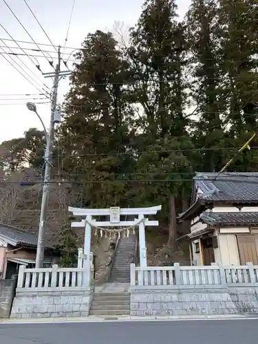 八幡神社の鳥居