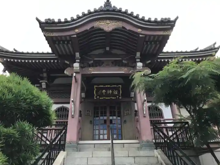 宗隆寺の本殿・本堂