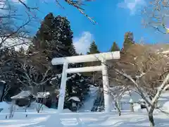 土津神社｜こどもと出世の神さまの鳥居