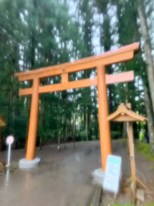 熊野本宮大社の{uncategorized: "未分類", other: "その他", undefined: "問題あり", building: "その他建物", grave: "お墓", sacred_gate: "鳥居", guardian: "狛犬", statue: "像", buddha: "仏像", history: "歴史", nature: "自然", garden: "庭園", animal: "動物", pagoda: "塔", temizu: "手水舎", mountain_gate: "山門・神門", sanctuary: "本殿・本堂", subordinate: "末社・摂社", art: "芸術", scenery: "景色", jizo: "地蔵", ema: "絵馬", goshuin: "御朱印", omikuji: "おみくじ", items: "授与品その他", amulet: "お守り", goshuincho: "御朱印帳", eats: "食事", festival: "お祭り", votive_dance: "神楽", shichigosan: "七五三参", wedding: "結婚式", experience: "体験その他", initially: "初詣", around: "周辺", anti_infection: "感染症対策"}