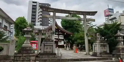 三輪神社の鳥居