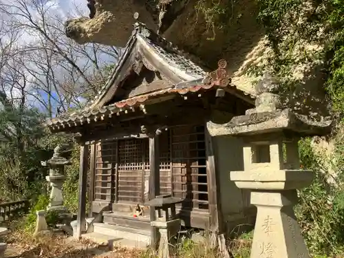 龍御前神社の本殿