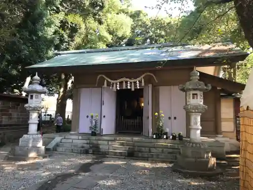 前原御嶽神社の本殿・本堂