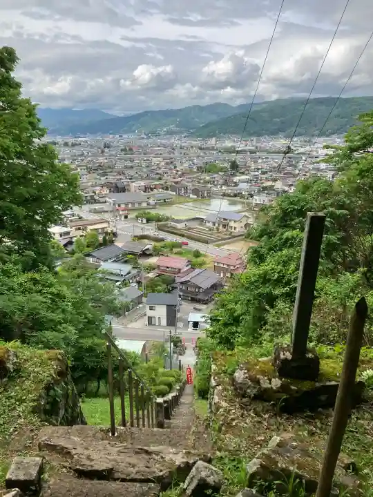 北斗神社の{uncategorized: "未分類", other: "その他", undefined: "問題あり", building: "その他建物", grave: "お墓", sacred_gate: "鳥居", guardian: "狛犬", statue: "像", buddha: "仏像", history: "歴史", nature: "自然", garden: "庭園", animal: "動物", pagoda: "塔", temizu: "手水舎", mountain_gate: "山門・神門", sanctuary: "本殿・本堂", subordinate: "末社・摂社", art: "芸術", scenery: "景色", jizo: "地蔵", ema: "絵馬", goshuin: "御朱印", omikuji: "おみくじ", items: "授与品その他", amulet: "お守り", goshuincho: "御朱印帳", eats: "食事", festival: "お祭り", votive_dance: "神楽", shichigosan: "七五三参", wedding: "結婚式", experience: "体験その他", initially: "初詣", around: "周辺", anti_infection: "感染症対策"}