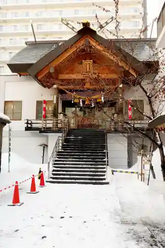 札幌祖霊神社の本殿・本堂