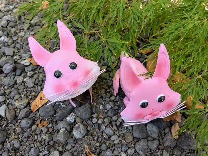 彌彦神社 (伊夜日子神社)の像