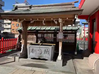 鷲神社の手水舎