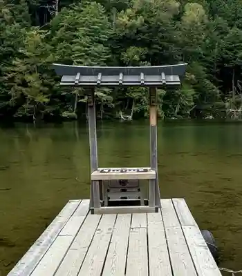 穂高神社奥宮の本殿・本堂