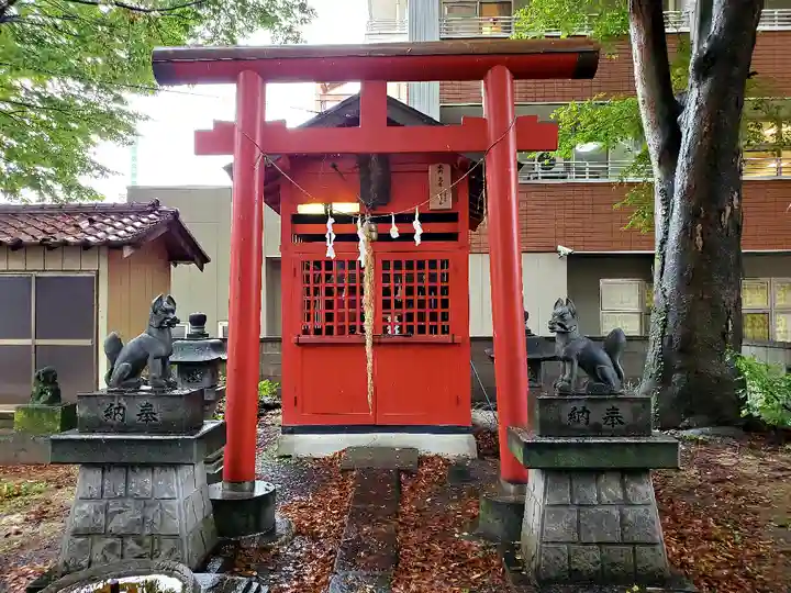 田中稲荷神社の末社・摂社