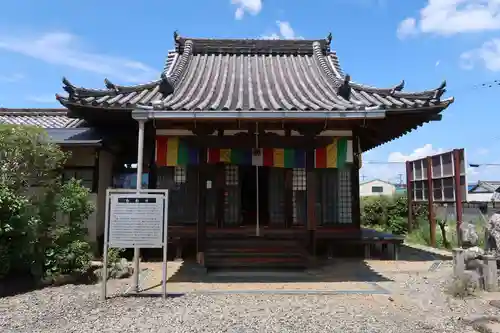 弥勒寺の本殿・本堂