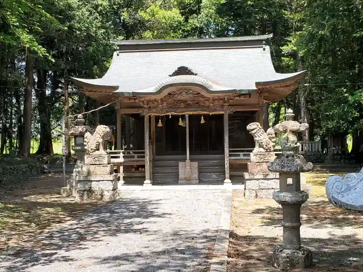 三輪神社の本殿・本堂