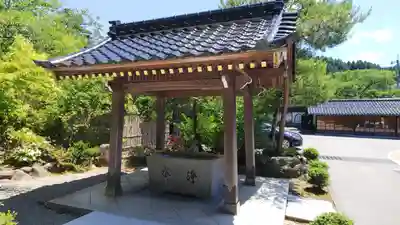 総持寺祖院の手水舎