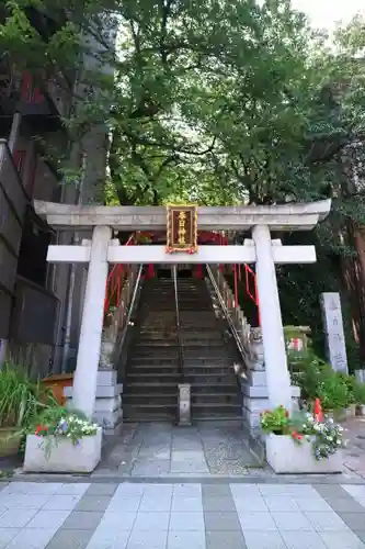 三田春日神社の鳥居