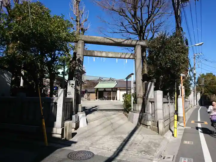 諏訪神社の鳥居