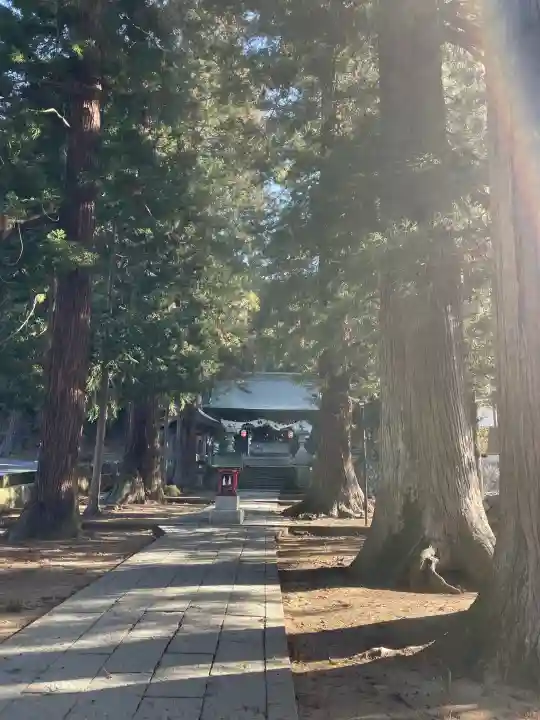 河口浅間神社の{uncategorized: "未分類", other: "その他", undefined: "問題あり", building: "その他建物", grave: "お墓", sacred_gate: "鳥居", guardian: "狛犬", statue: "像", buddha: "仏像", history: "歴史", nature: "自然", garden: "庭園", animal: "動物", pagoda: "塔", temizu: "手水舎", mountain_gate: "山門・神門", sanctuary: "本殿・本堂", subordinate: "末社・摂社", art: "芸術", scenery: "景色", jizo: "地蔵", ema: "絵馬", goshuin: "御朱印", omikuji: "おみくじ", items: "授与品その他", amulet: "お守り", goshuincho: "御朱印帳", eats: "食事", festival: "お祭り", votive_dance: "神楽", shichigosan: "七五三参", wedding: "結婚式", experience: "体験その他", initially: "初詣", around: "周辺", anti_infection: "感染症対策"}