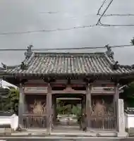 穴太寺の山門・神門