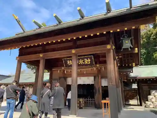 射水神社の本殿